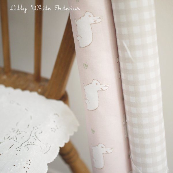 Lilly White Designs -Rabbit & Clover- blossom pink ラビット＆クローバー(ブロッサムピンク)生地